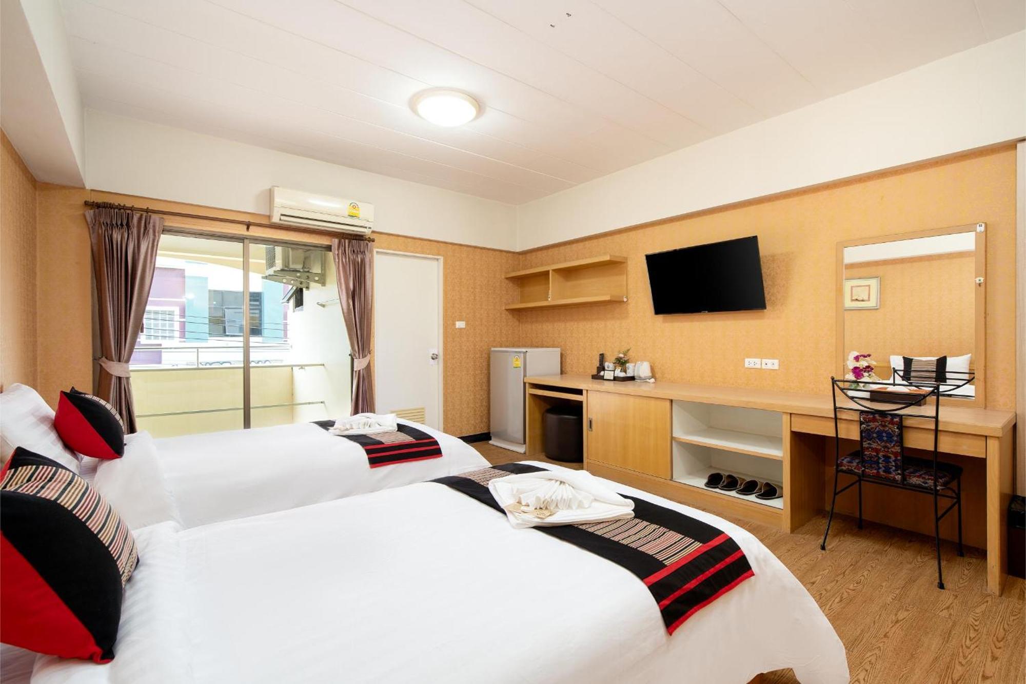 P-Park Hotel Bangkok Esterno foto