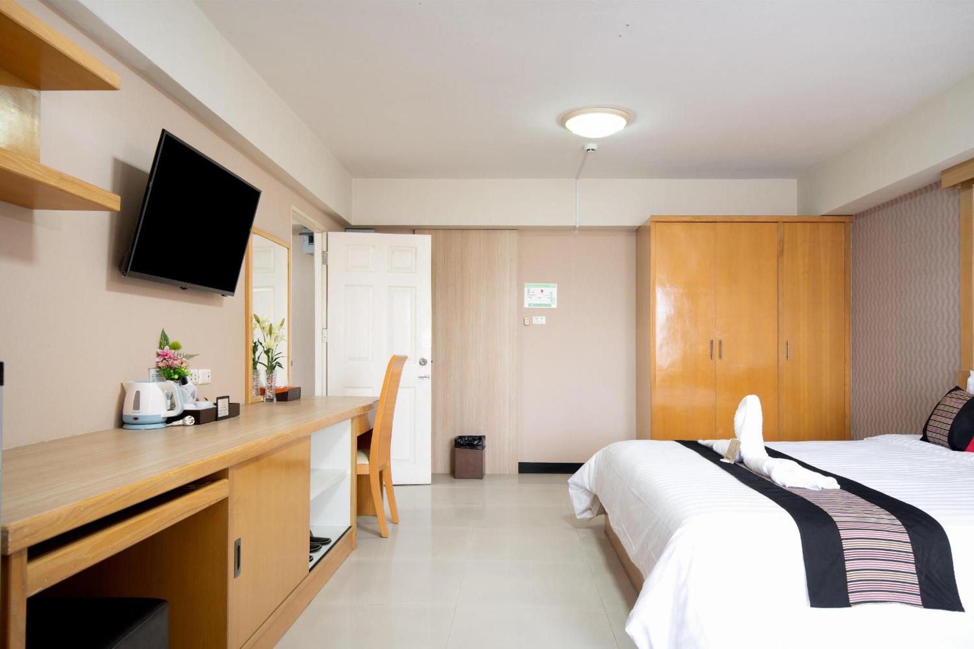 P-Park Hotel Bangkok Esterno foto