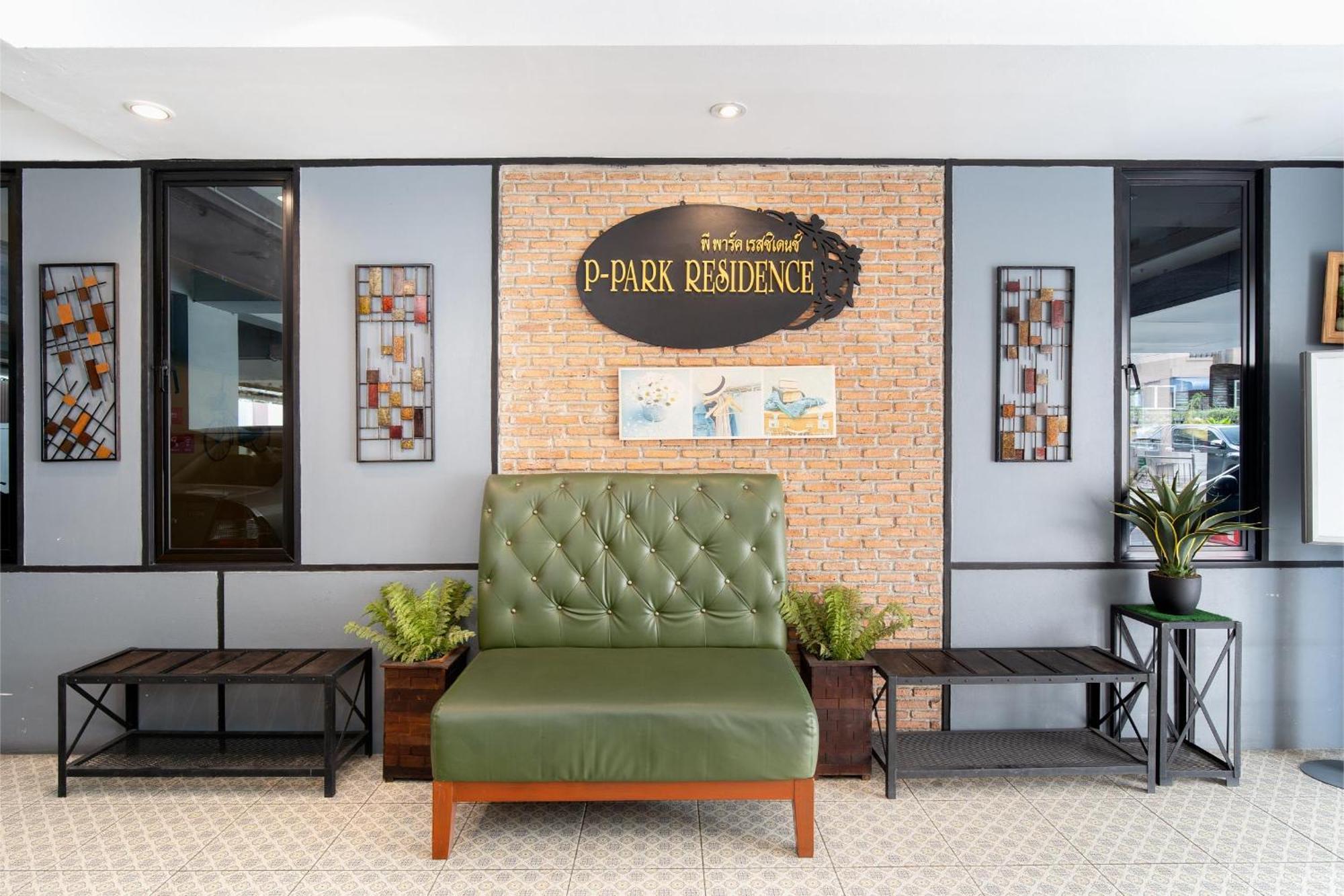 P-Park Hotel Bangkok Esterno foto
